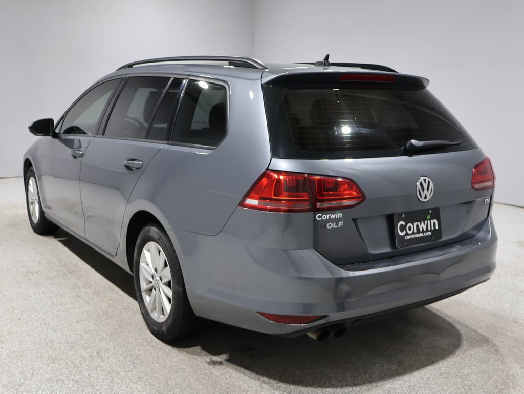 Used 2015 Volkswagen Golf S image 4