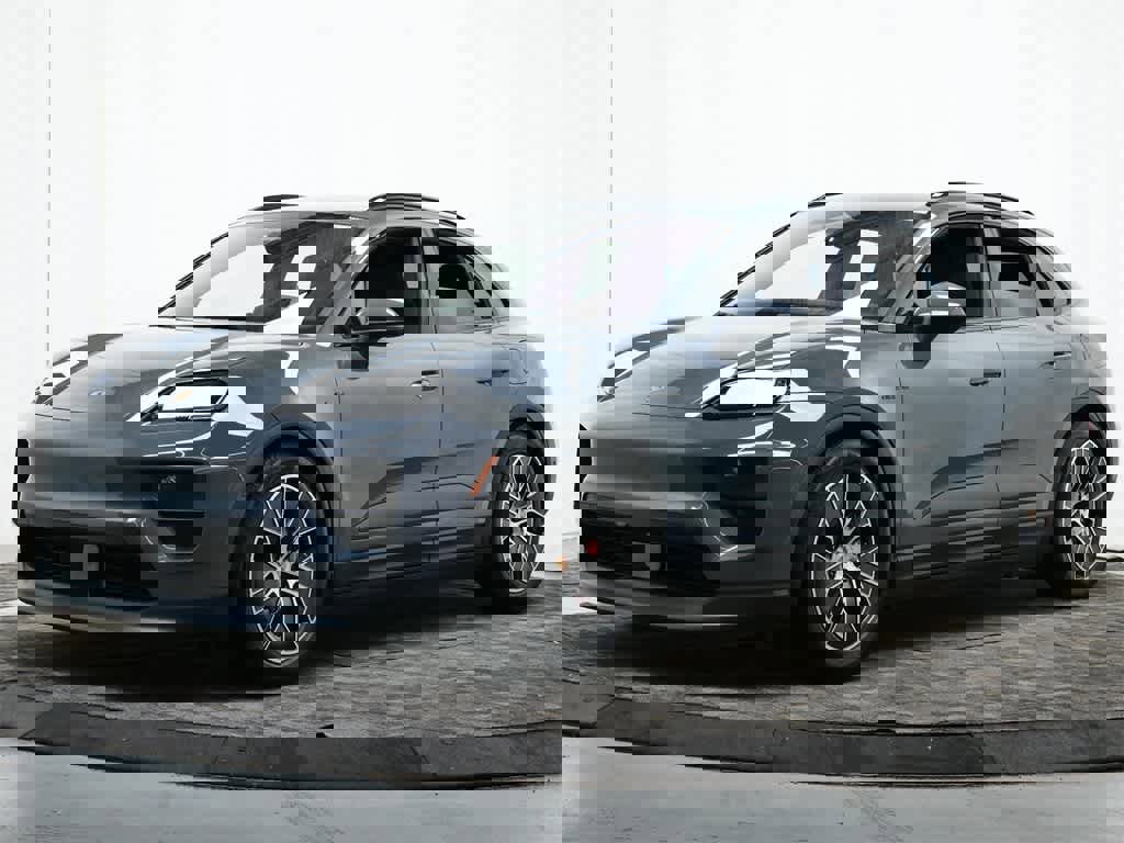New 2025 Porsche Macan 4S Electric image 1