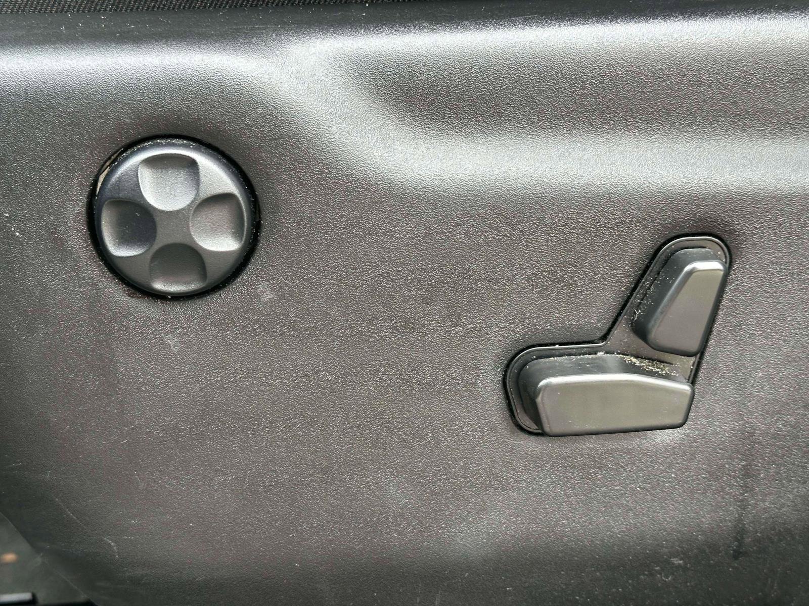 Used 2022 Dodge Durango GT w/ Blacktop Package image 16