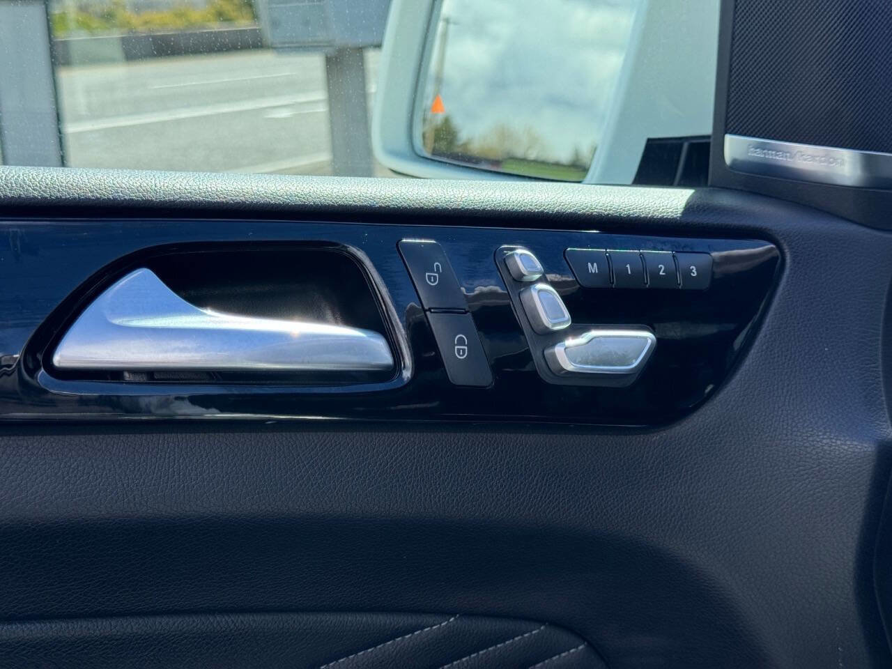 Used 2016 Mercedes-Benz GLE 350 4MATIC image 32