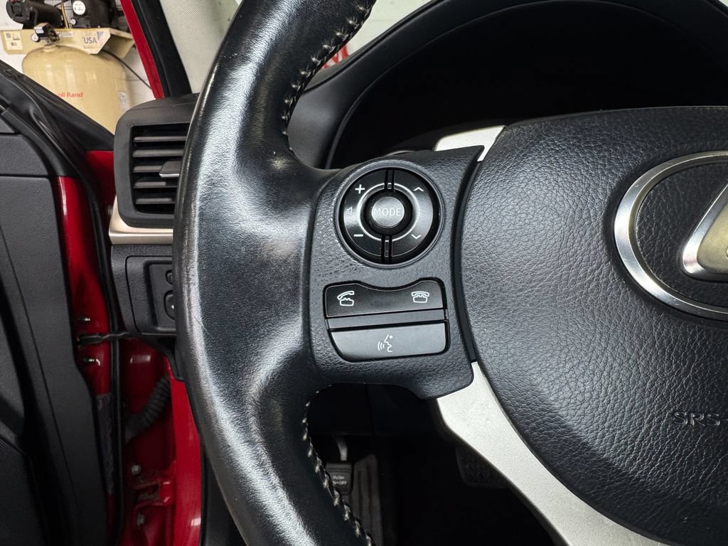 Used 2014 Lexus CT 200h FWD image 16