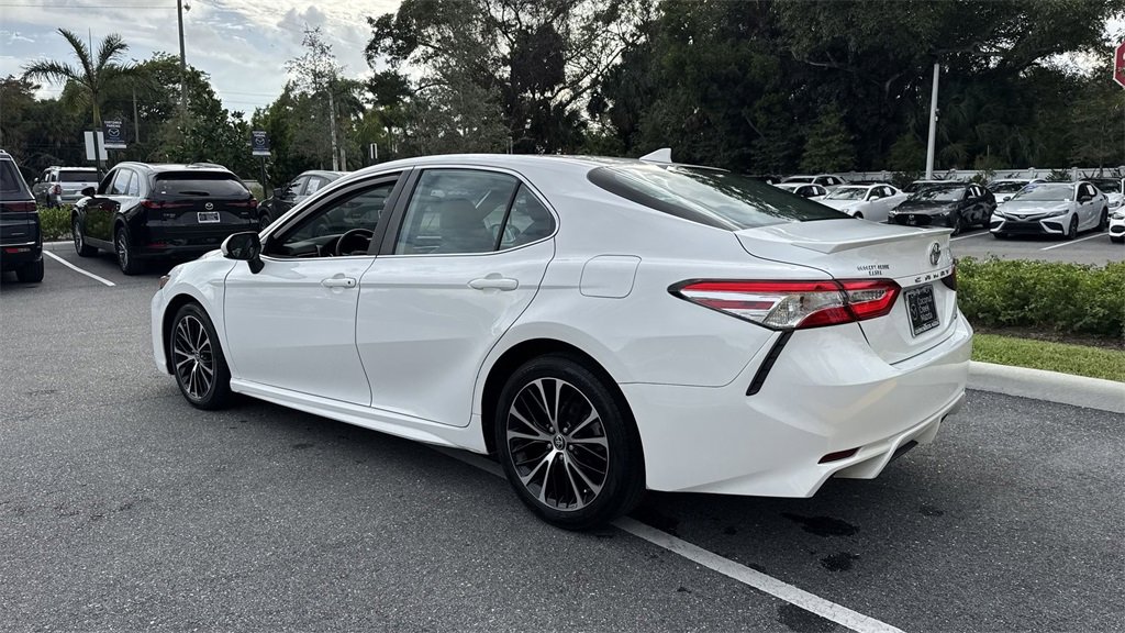 Used 2020 Toyota Camry SE image 13