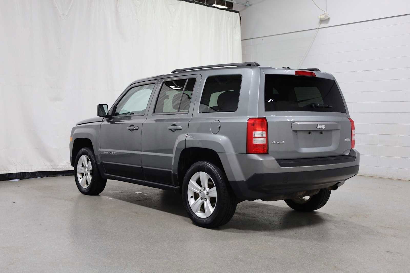Used 2014 Jeep Patriot Latitude w/ Sun/Sound Group image 3
