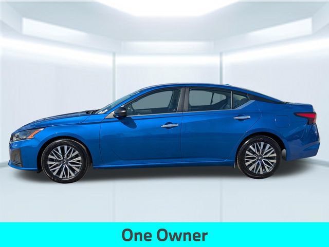 Used 2025 Nissan Altima 2.5 SV FWD video 2