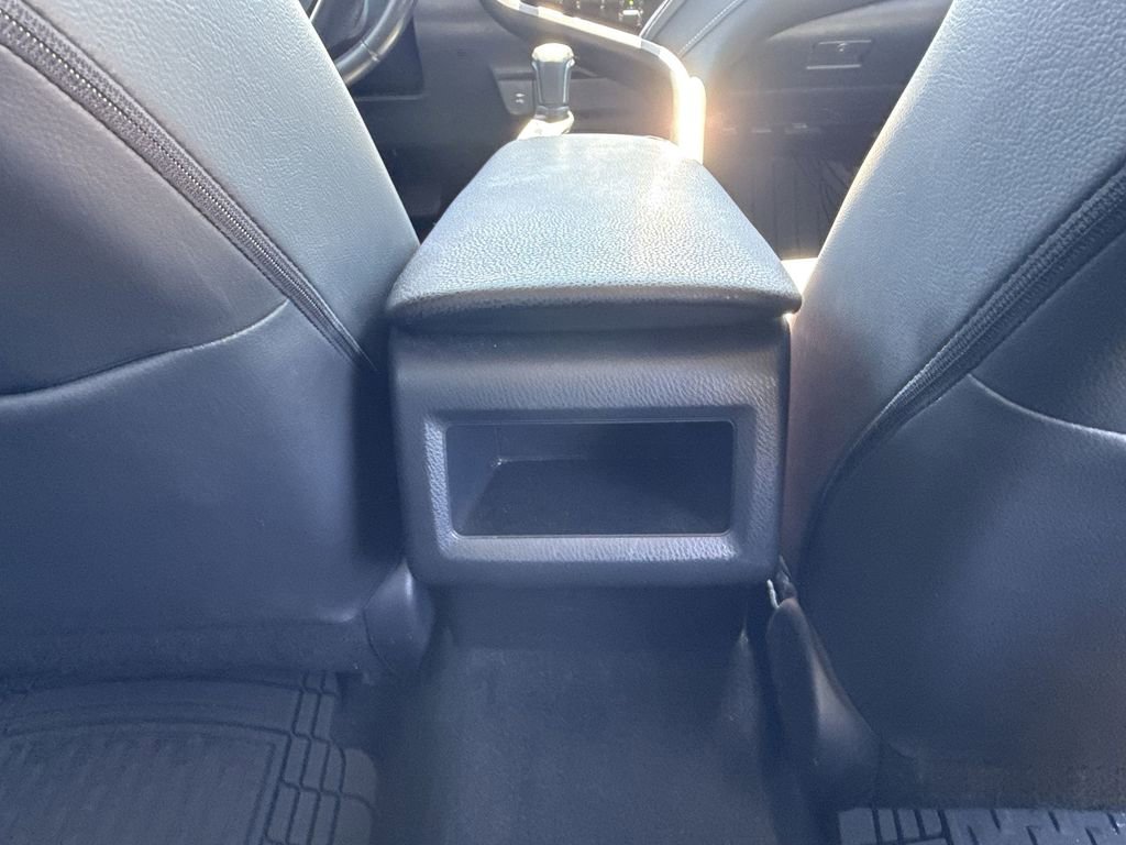 Used 2018 Toyota Camry SE w/ Convenience Package image 18