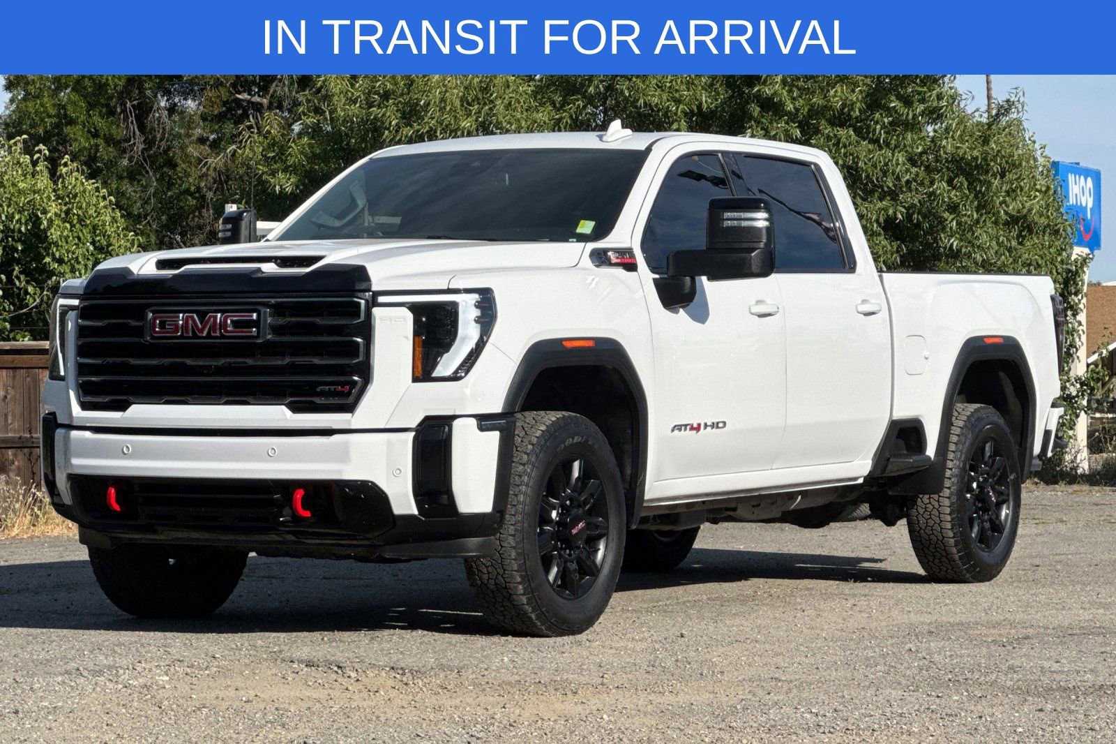 Used 2025 GMC Sierra 2500 AT4 AWD/4WD image 8