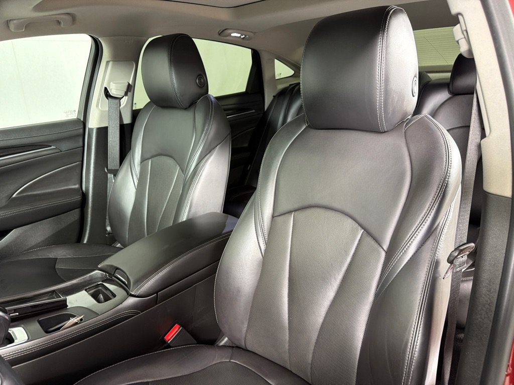 Used 2018 Buick LaCrosse Essence w/ Sun and Shade Package FWD image 13