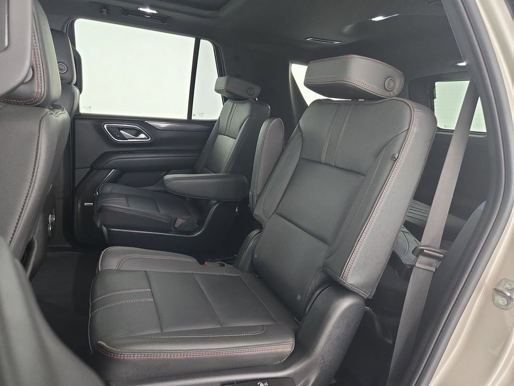 Used 2023 Chevrolet Tahoe RST w/ Luxury Package RWD image 30