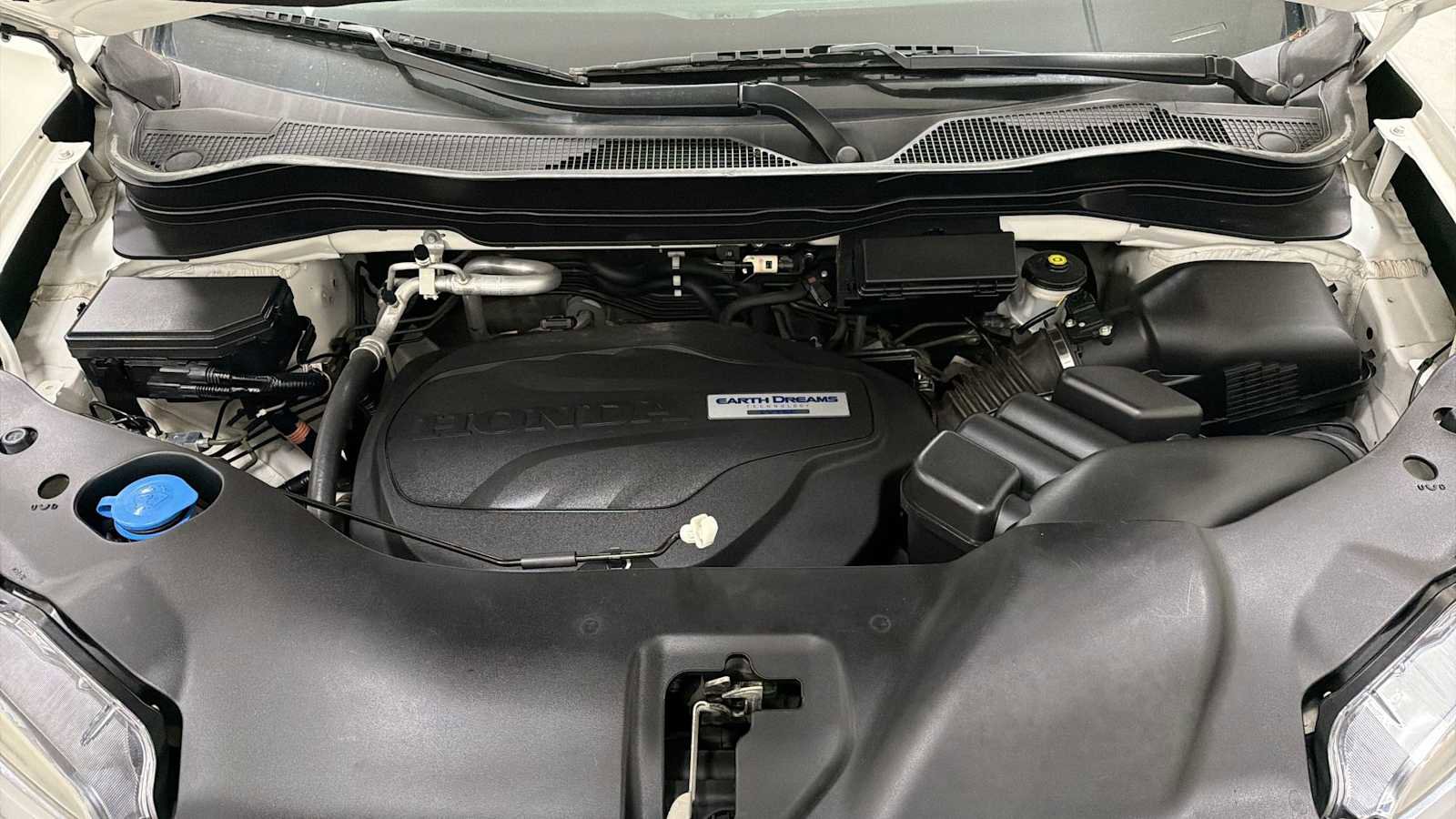 Used 2017 Honda Pilot Elite image 32