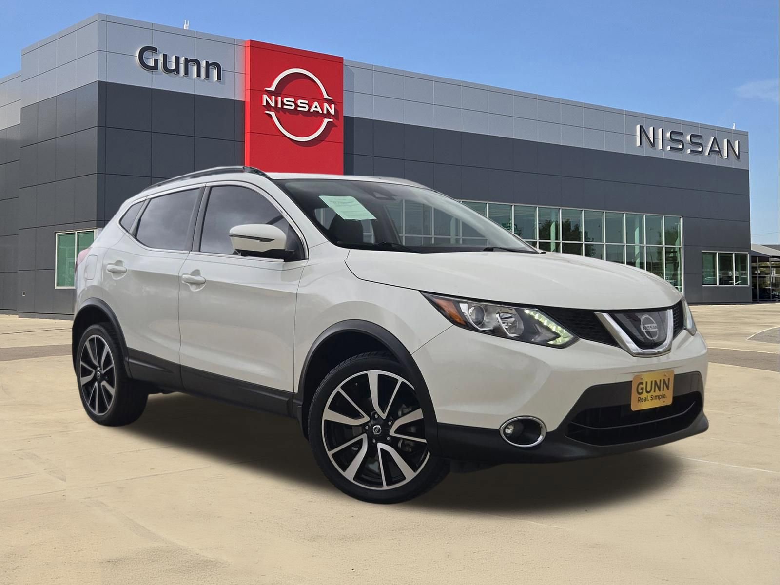 Used 2019 Nissan Rogue Sport SL image 1