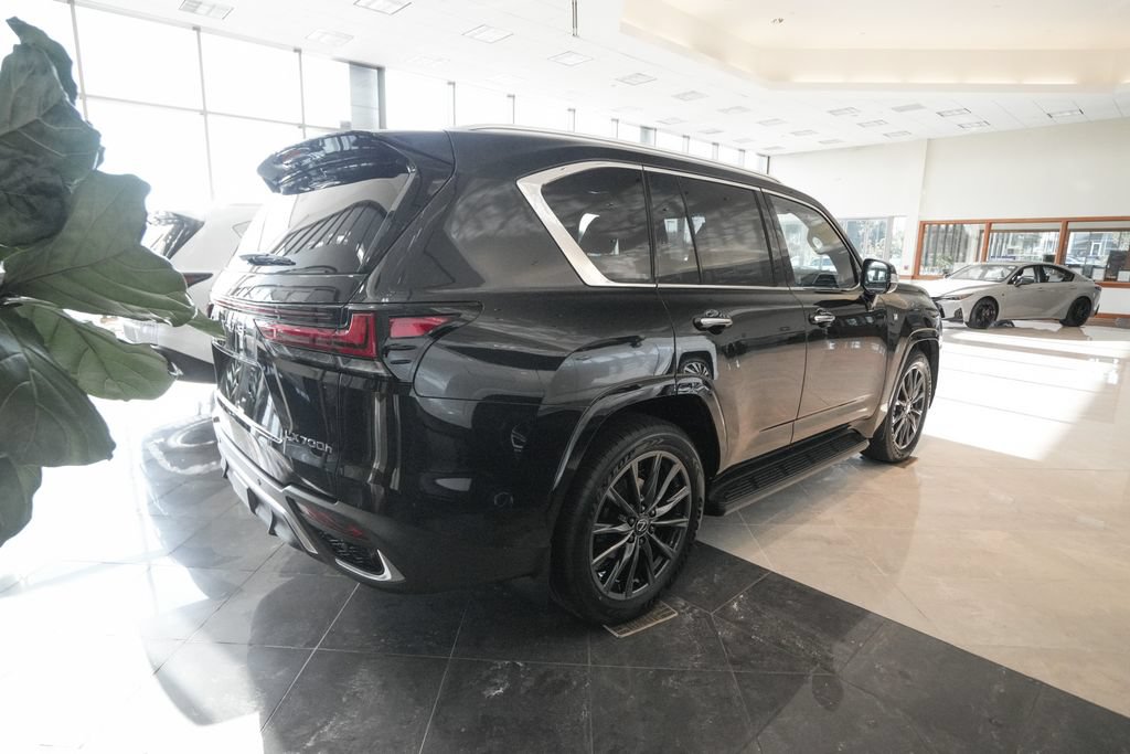 New 2026 Lexus LX 700h F Sport AWD/4WD image 4