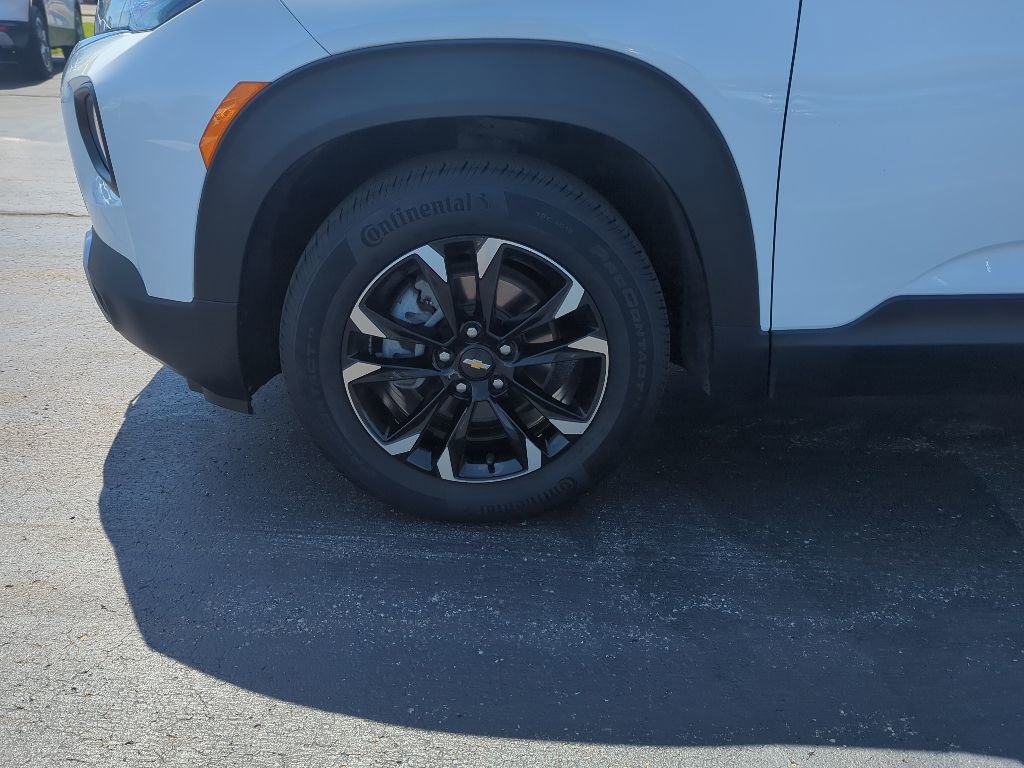 Certified 2023 Chevrolet TrailBlazer LT w/ Convenience Package FWD image 15