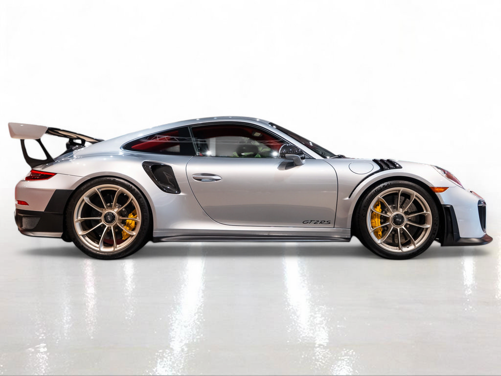 Used 2018 Porsche 911 GT2 RS RWD image 9