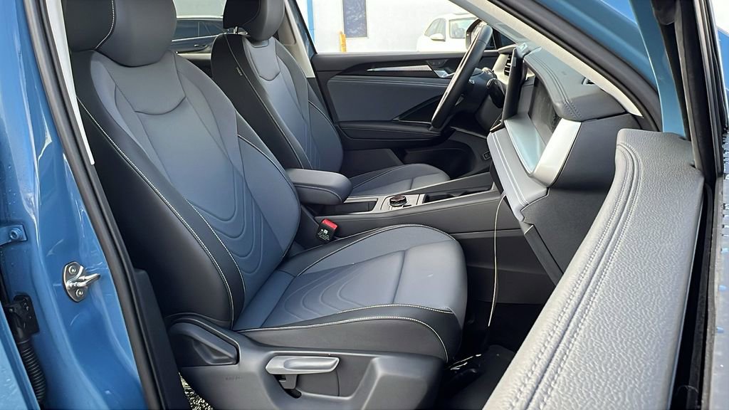 New 2026 Volkswagen Tiguan SE image 10