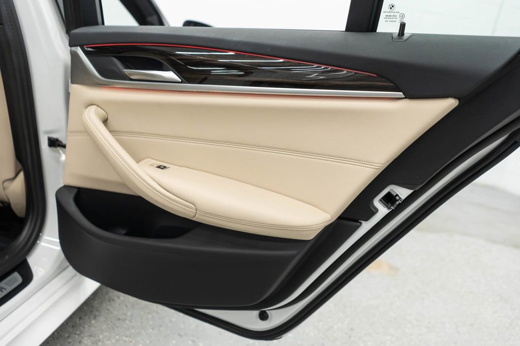 Used 2023 BMW 530e xDrive w/ M Sport Package AWD/4WD image 34