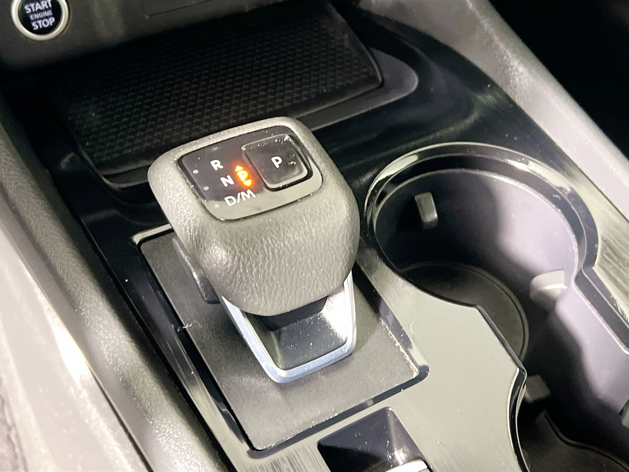 Used 2023 Nissan Rogue S image 25