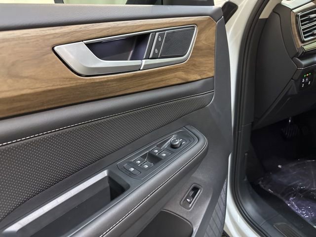New 2026 Volkswagen Atlas SE image 12
