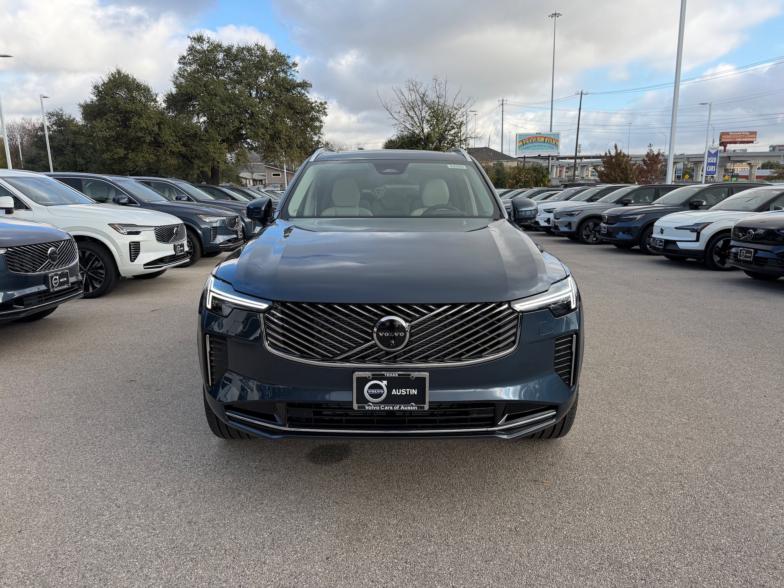 New 2026 Volvo XC90 B6 Ultra w/ Protection Package AWD/4WD image 6