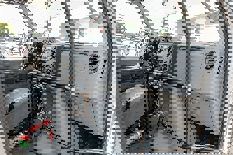 Used 2013 Ford E-350 and Econoline 350 Extended Super Duty w/ PWR Group image 13