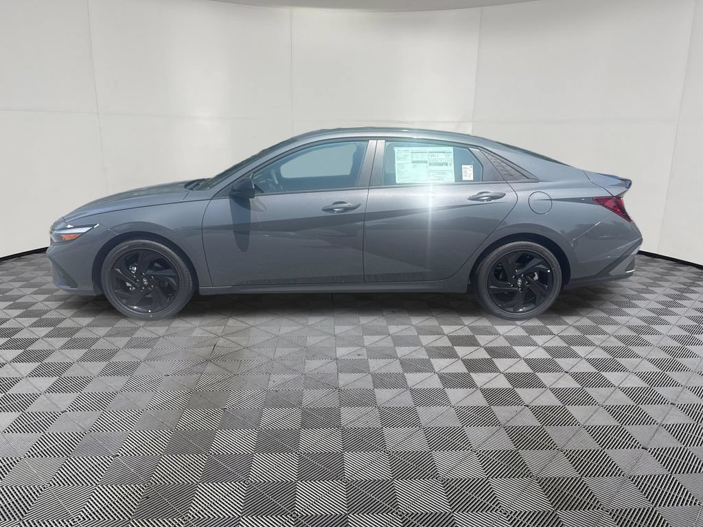 New 2026 Hyundai Elantra SEL Sport FWD image 9