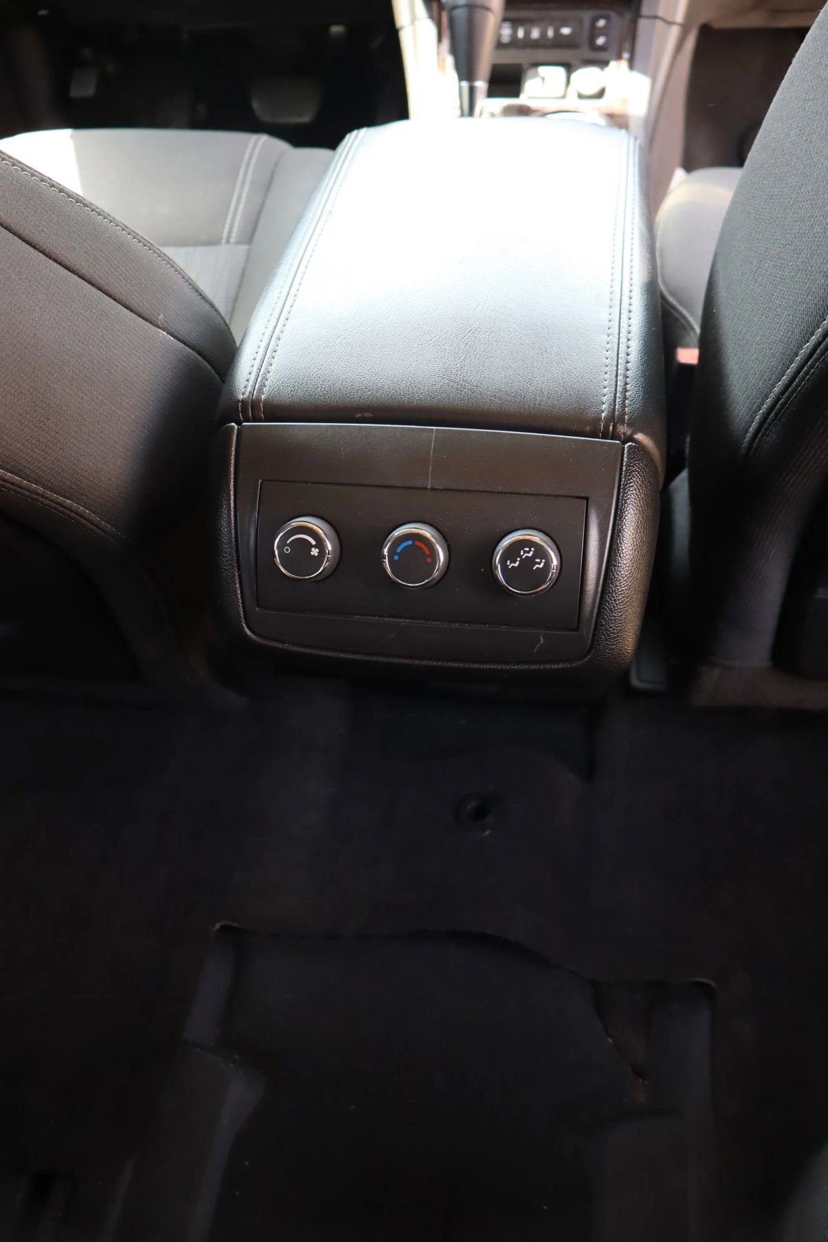 Used 2016 Chevrolet Traverse LT w/ Style and Technology Package image 13