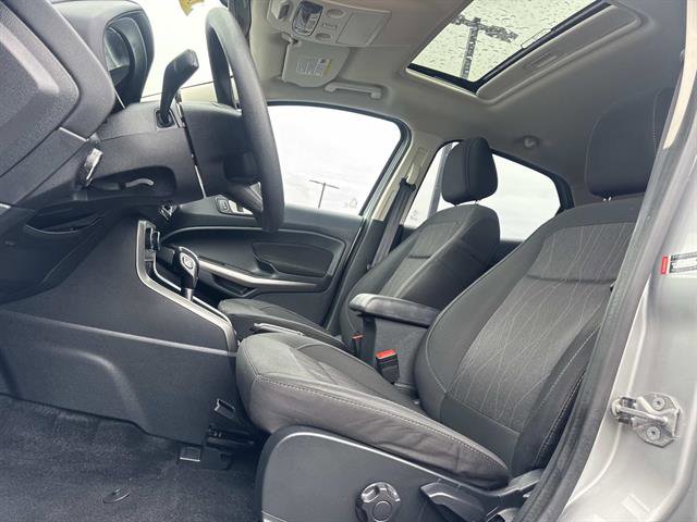 Used 2021 Ford EcoSport SE w/ SE Convenience Package image 10
