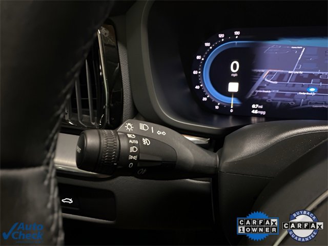 Used 2025 Volvo XC60 B5 Core image 31