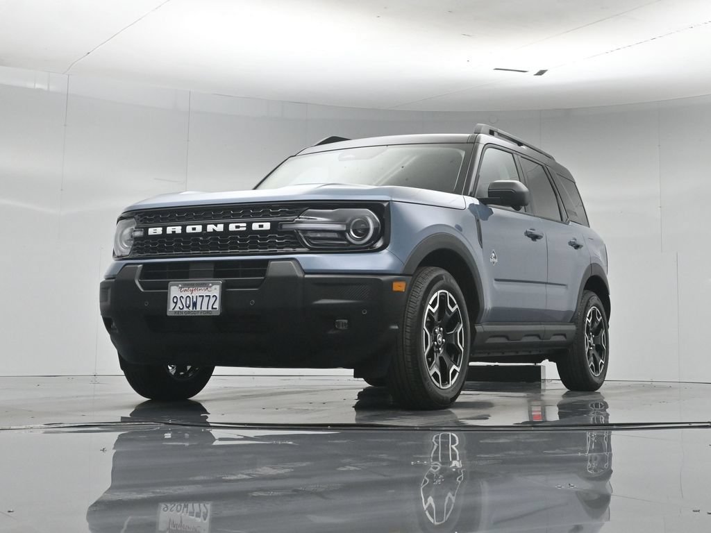 Used 2025 Ford Bronco Sport Outer Banks w/ Outer Banks Tech Package+ AWD/4WD image 49