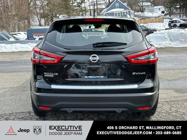 Used 2022 Nissan Rogue Sport SV AWD/4WD image 3