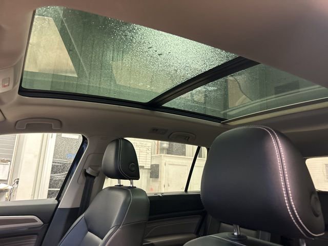 Used 2021 Volkswagen Atlas SEL image 32