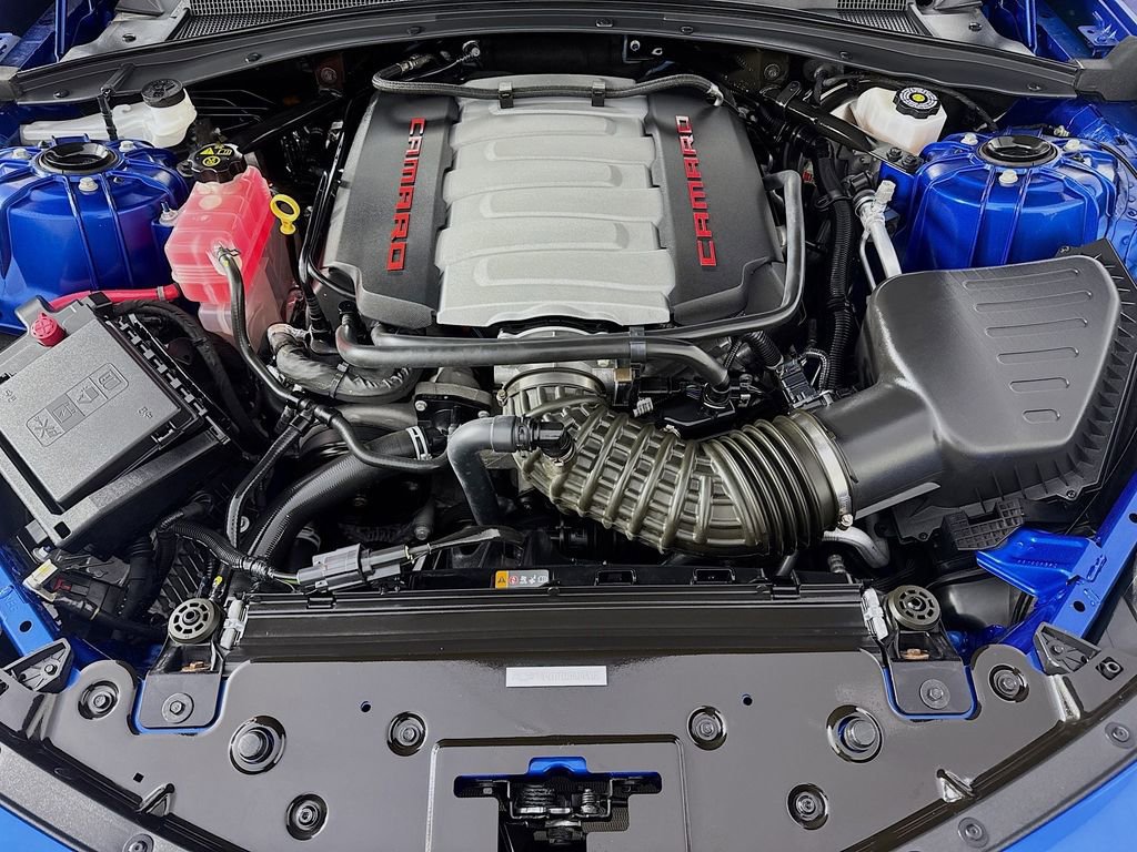 Used 2018 Chevrolet Camaro SS RWD image 37