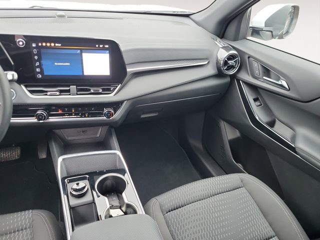 Used 2026 Chevrolet Equinox LT image 13