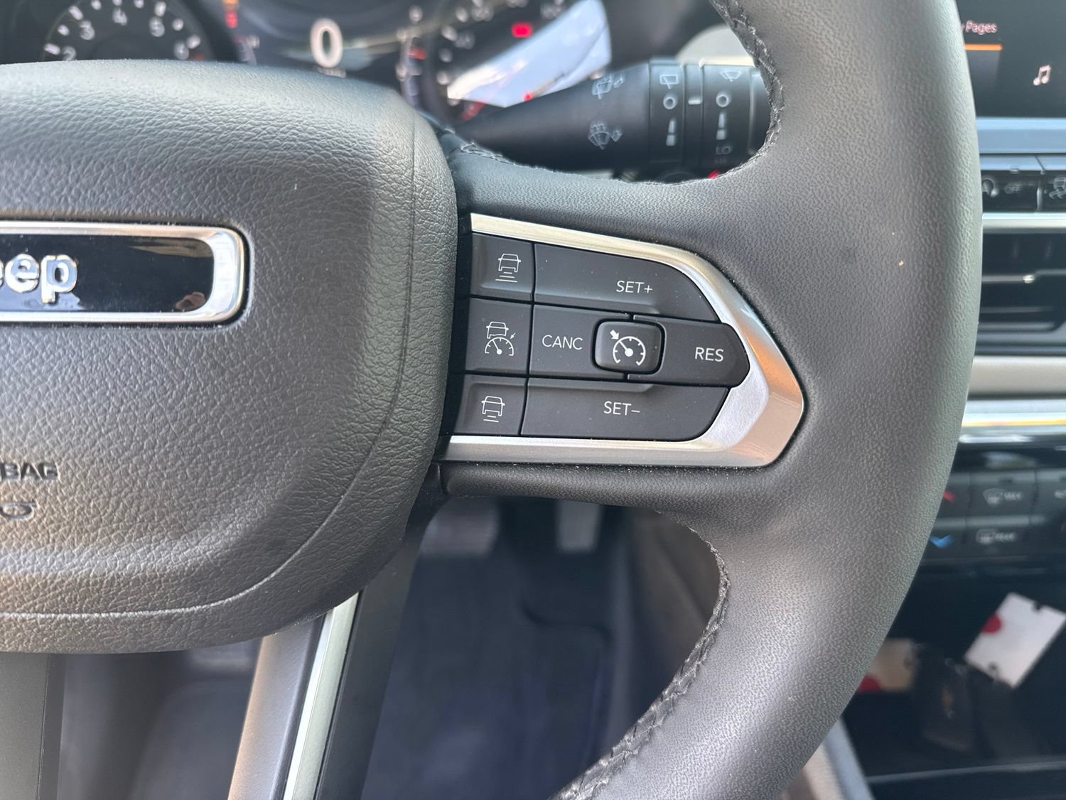 Used 2024 Jeep Compass Limited AWD/4WD image 21