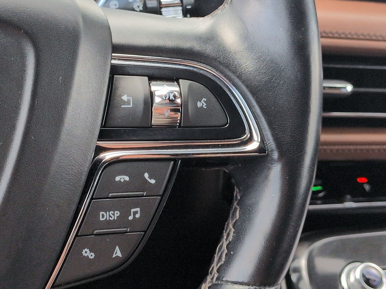 Certified 2023 Lincoln Nautilus Reserve AWD/4WD image 27