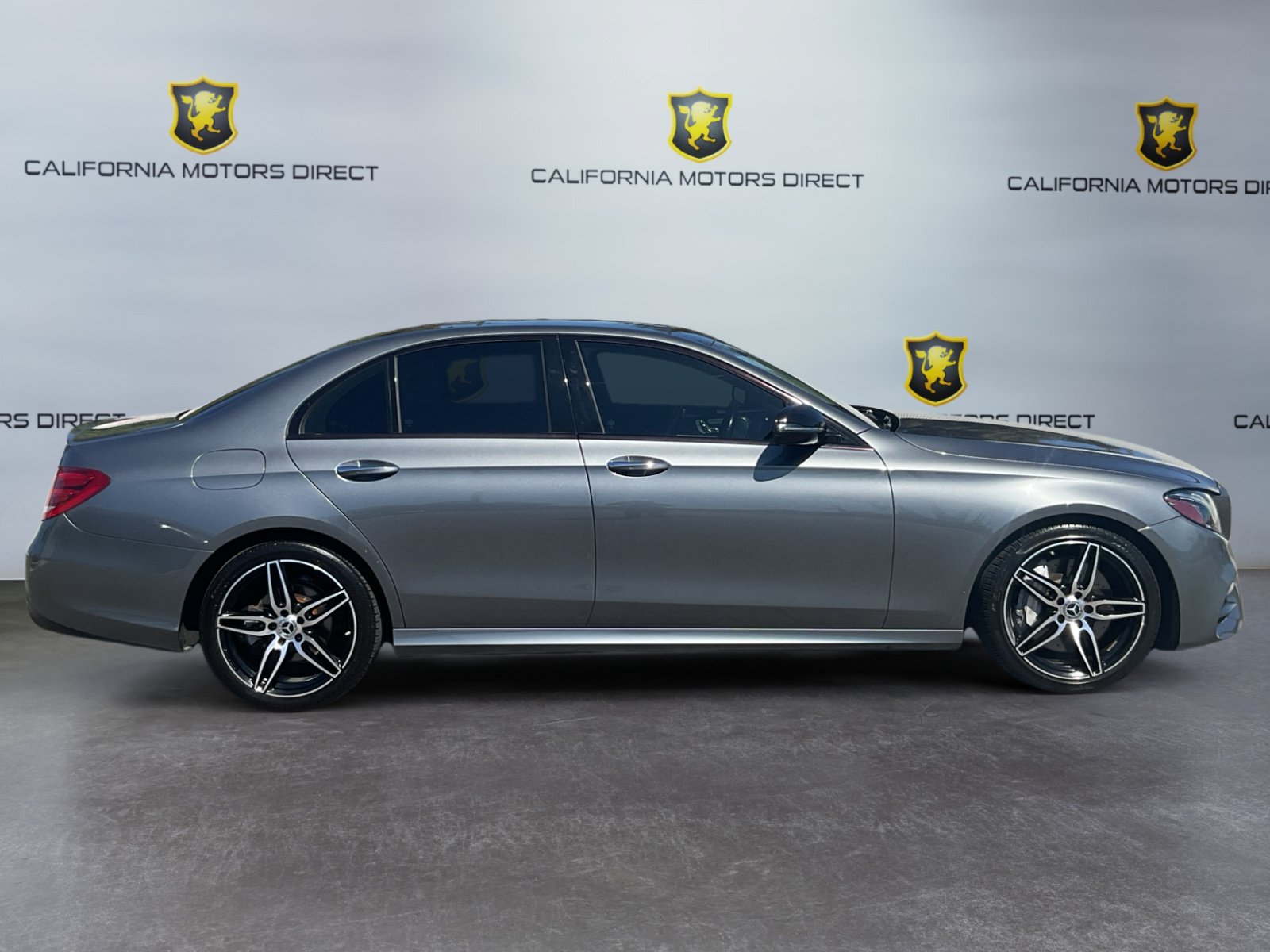 Used 2019 Mercedes-Benz E 300 w/ Premium 1 Package image 4