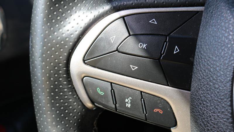 Used 2018 Dodge Durango SRT image 9