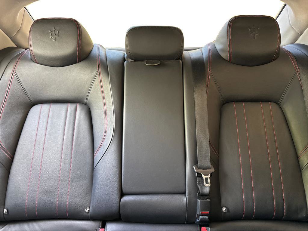Used 2016 Maserati Ghibli S RWD image 15