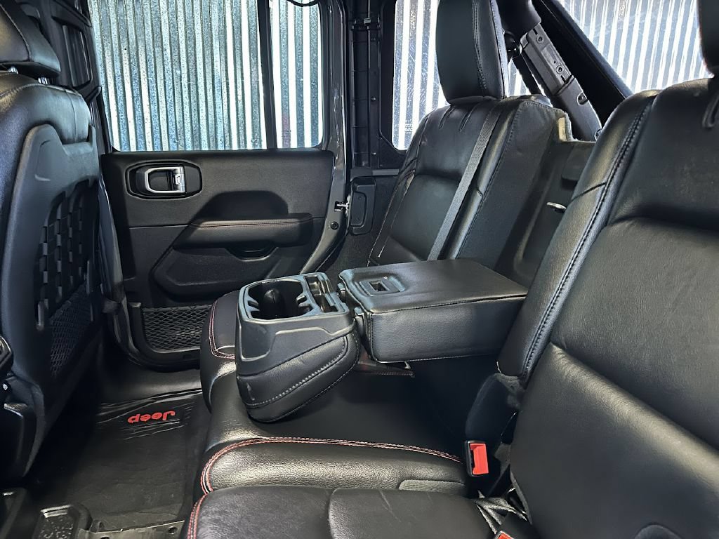 Used 2020 Jeep Wrangler Unlimited Rubicon w/ Advanced Safety Group AWD/4WD image 16