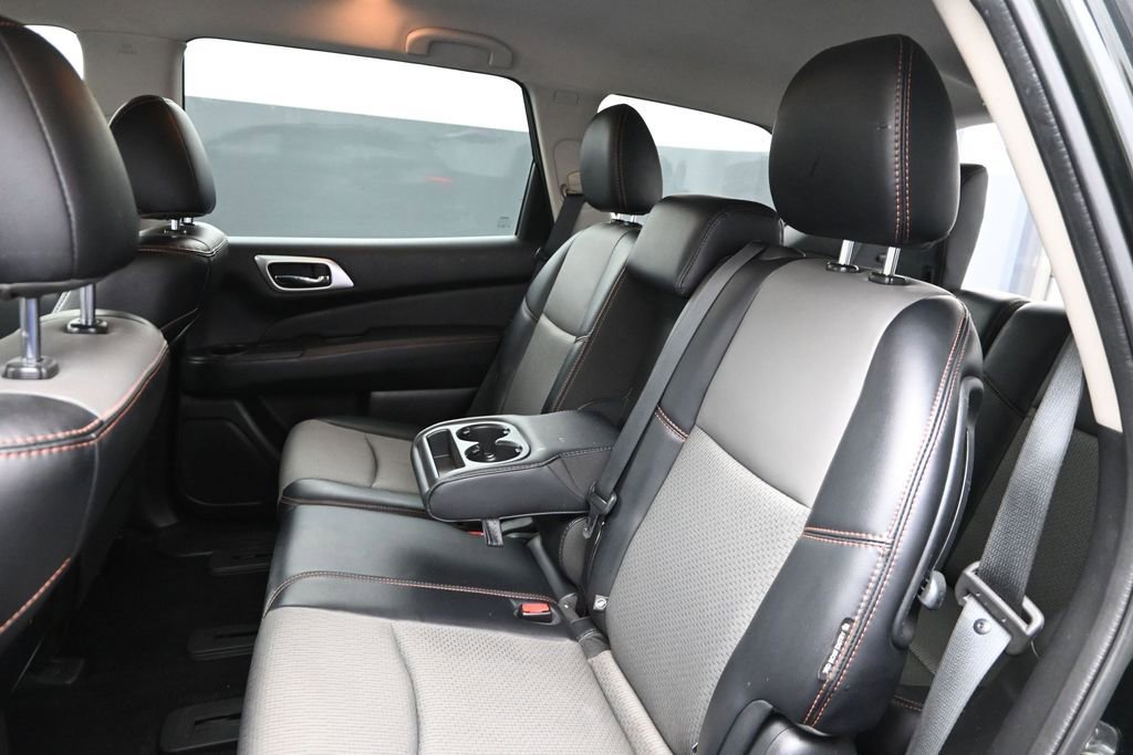 Used 2019 Nissan Pathfinder SV w/ Rock Creek Edition FWD image 14