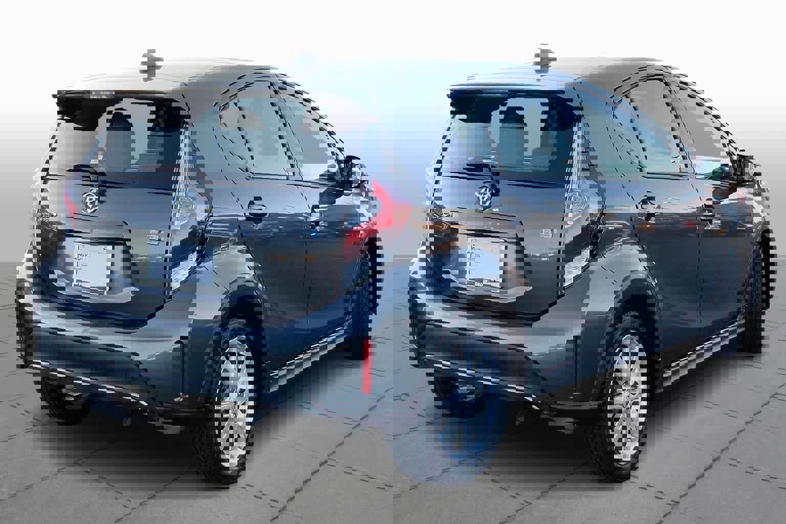 Used 2018 Toyota Prius C Four image 13