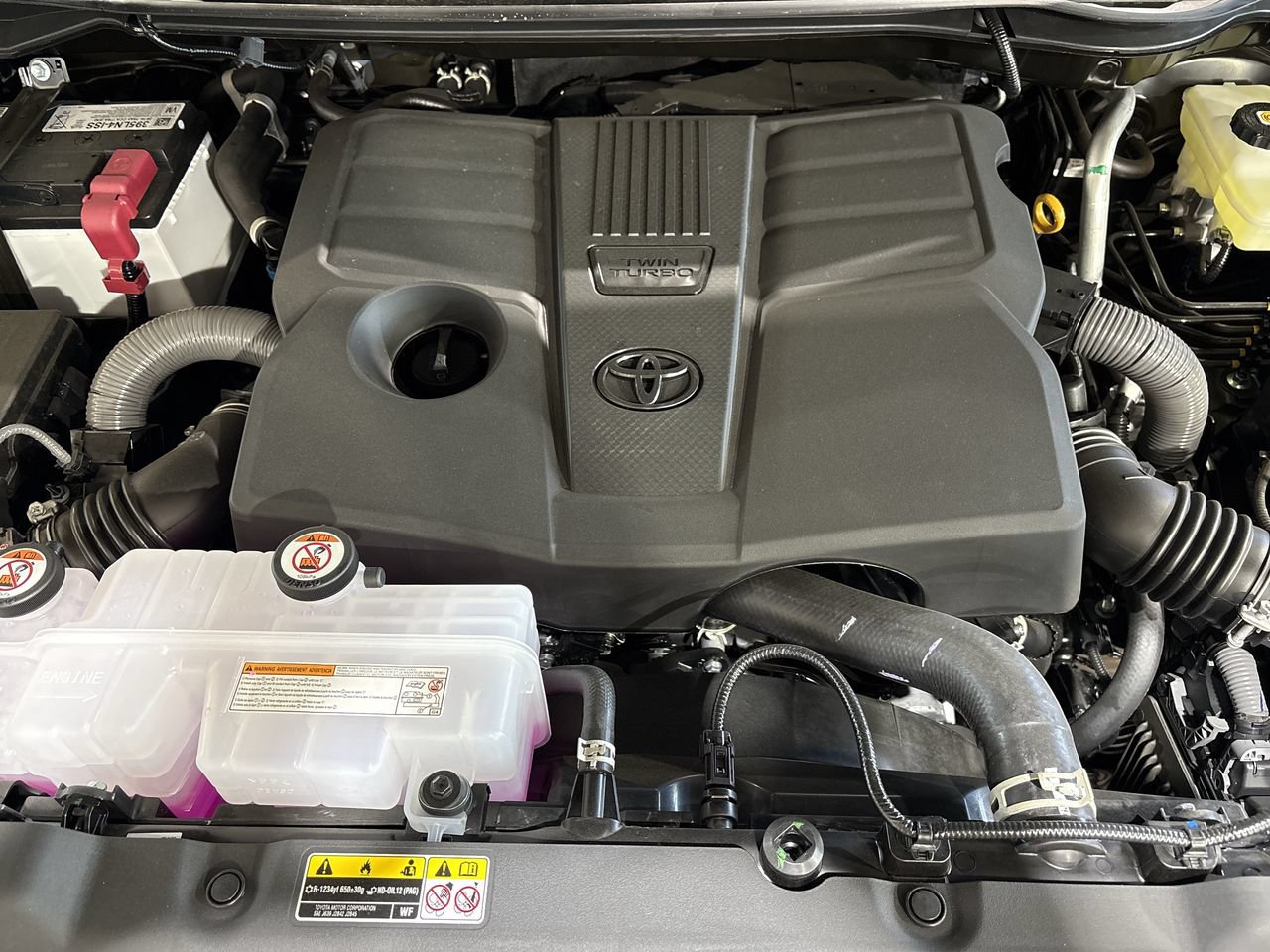 New 2026 Toyota Tundra Platinum AWD/4WD image 27