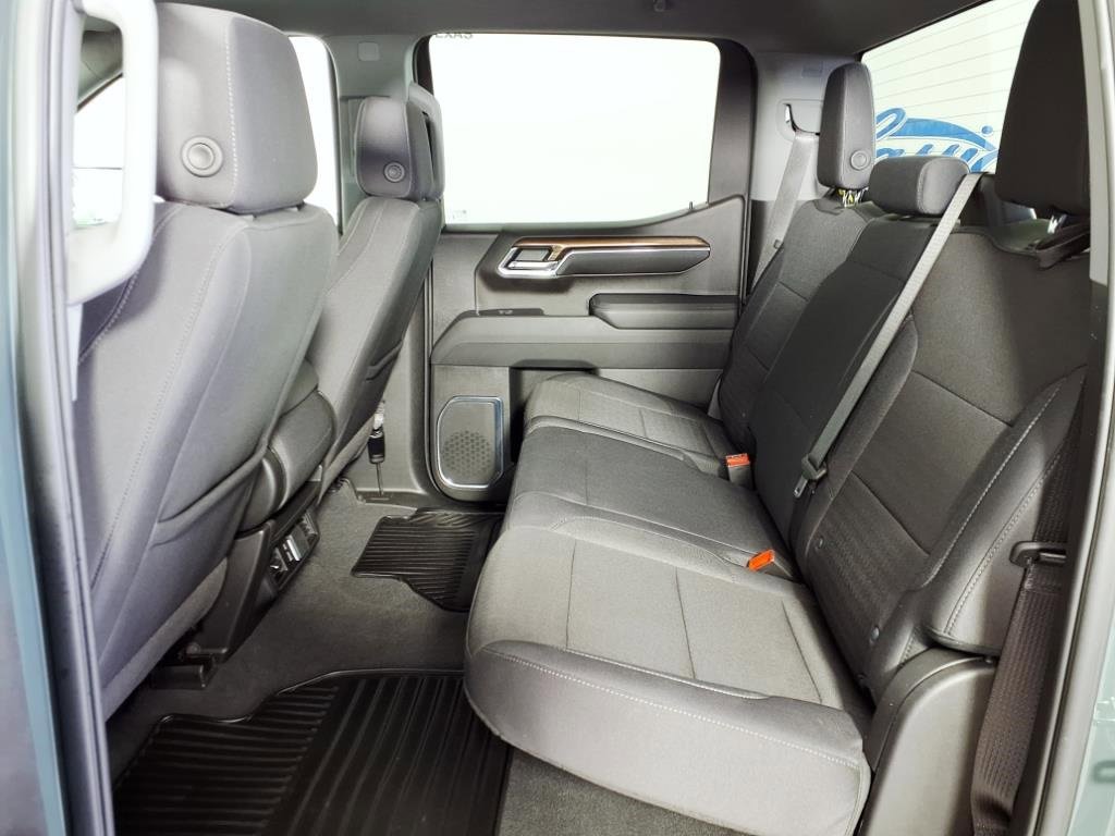 Used 2025 Chevrolet Silverado 1500 LT image 17