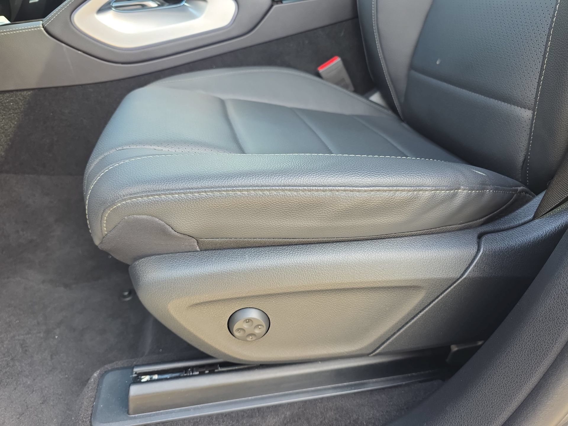 Certified 2023 Mercedes-Benz GLE 350 4MATIC image 28