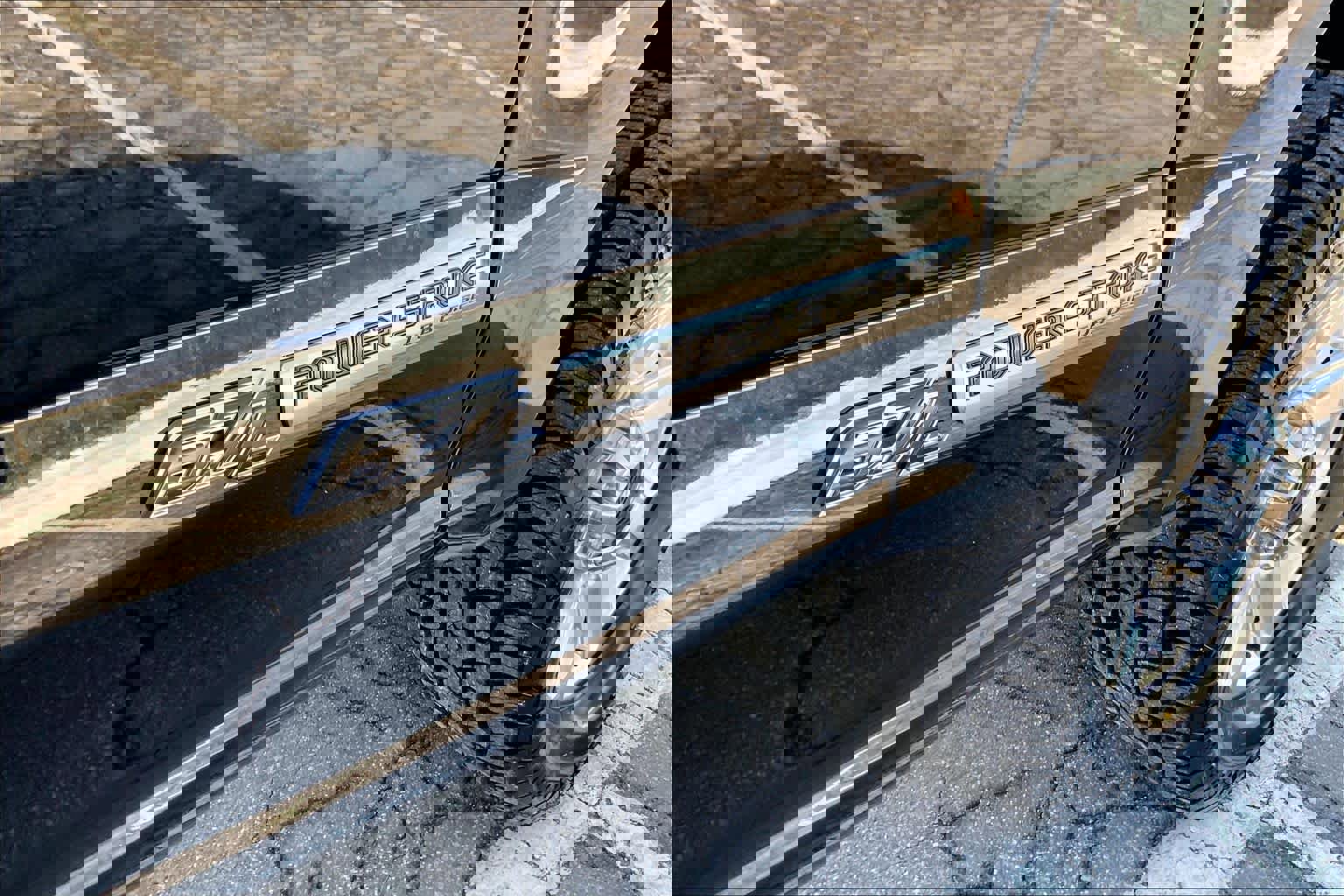 Used 2022 Ford F250 Platinum w/ FX4 Off-Road Package image 10