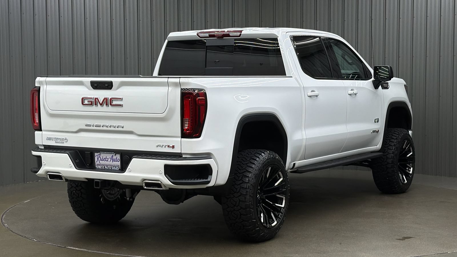 Used 2026 GMC Sierra 1500 AT4 w/ AT4 Premium Package AWD/4WD image 5