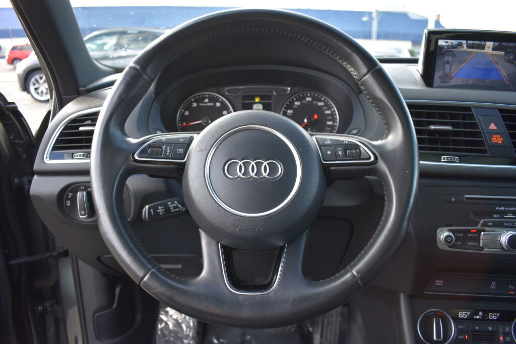 Used 2017 Audi Q3 2.0T Prestige w/ Prestige Package image 18