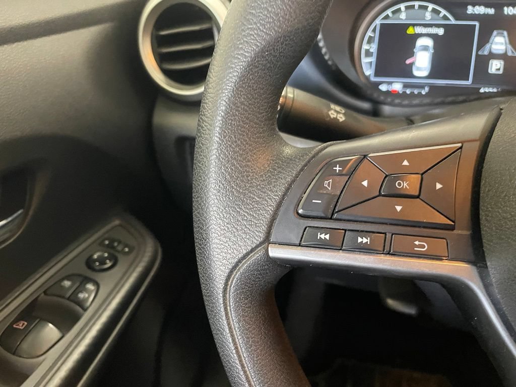 Certified 2023 Nissan Versa SV FWD image 12