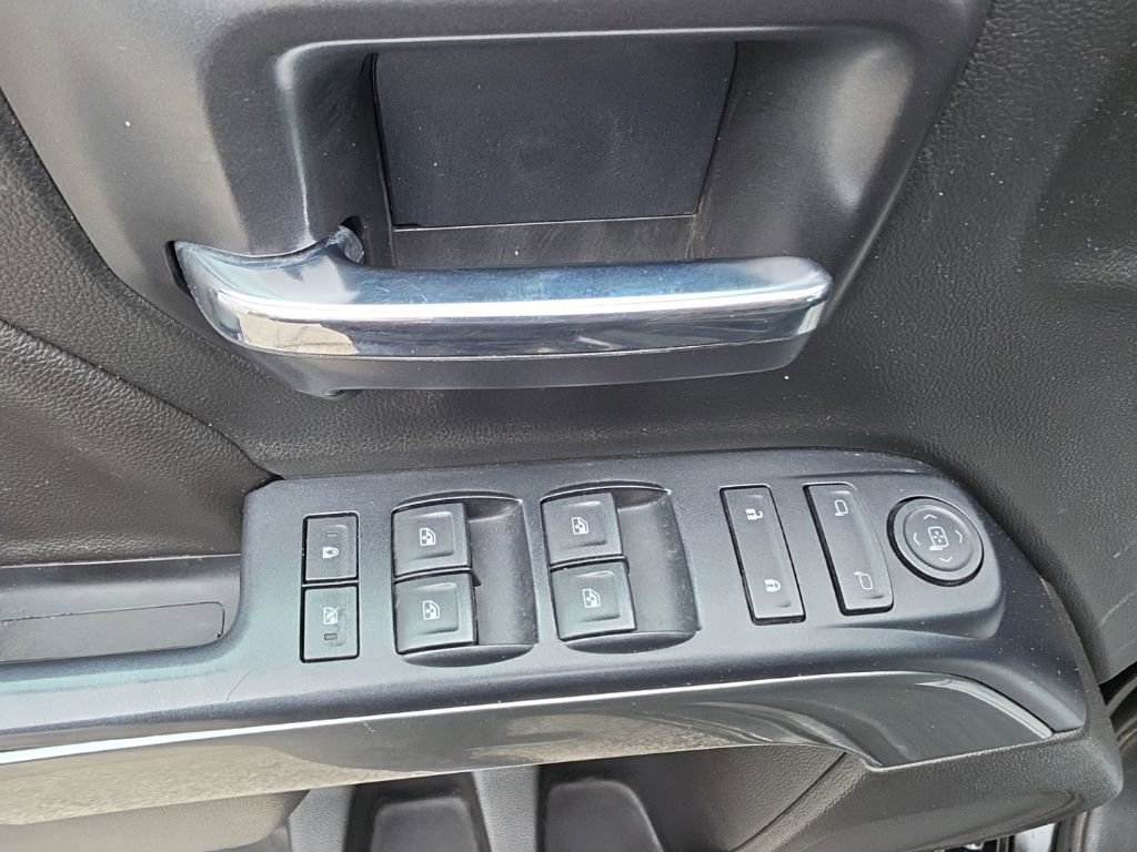 Used 2018 Chevrolet Silverado 1500 LT w/ Trailering Package AWD/4WD image 19