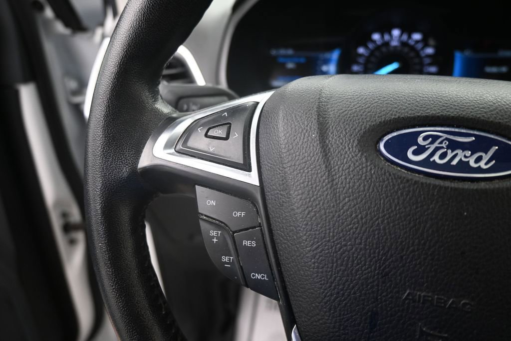 Used 2022 Ford Edge Titanium AWD/4WD image 30