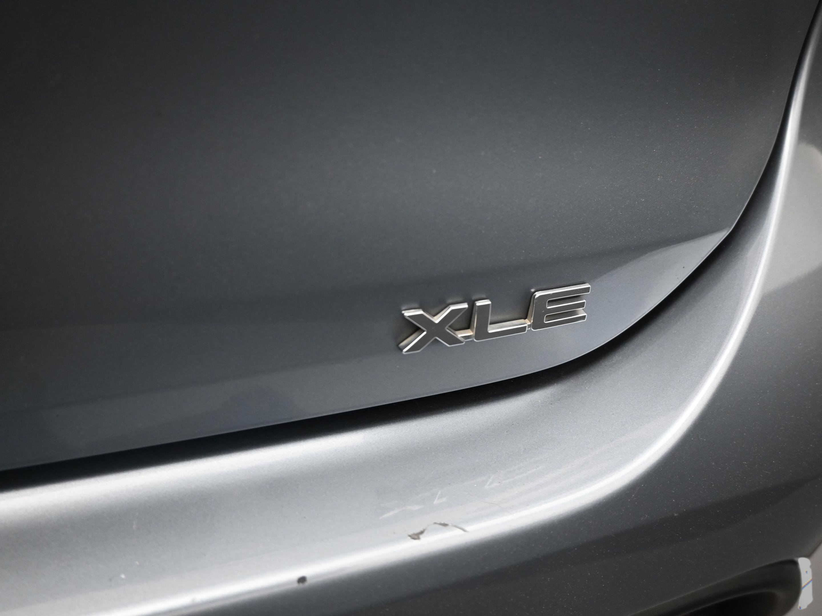 Used 2023 Toyota Highlander XLE image 39